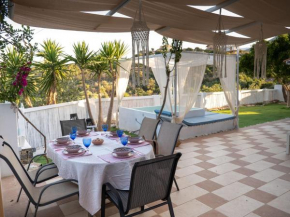 FAMILY FRIENDLY NEAR BEACH SUITE WITH JACUZZI